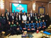 مجله شيرين : اعضا شورای شهر تهران از تیم ملی فوتسال بانوان تقدیر کردند